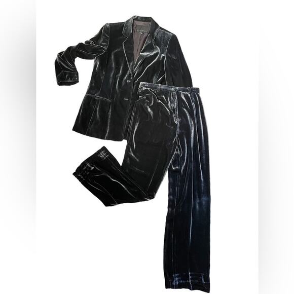 Citi by Yansi Fugel gray velvet suit size 10